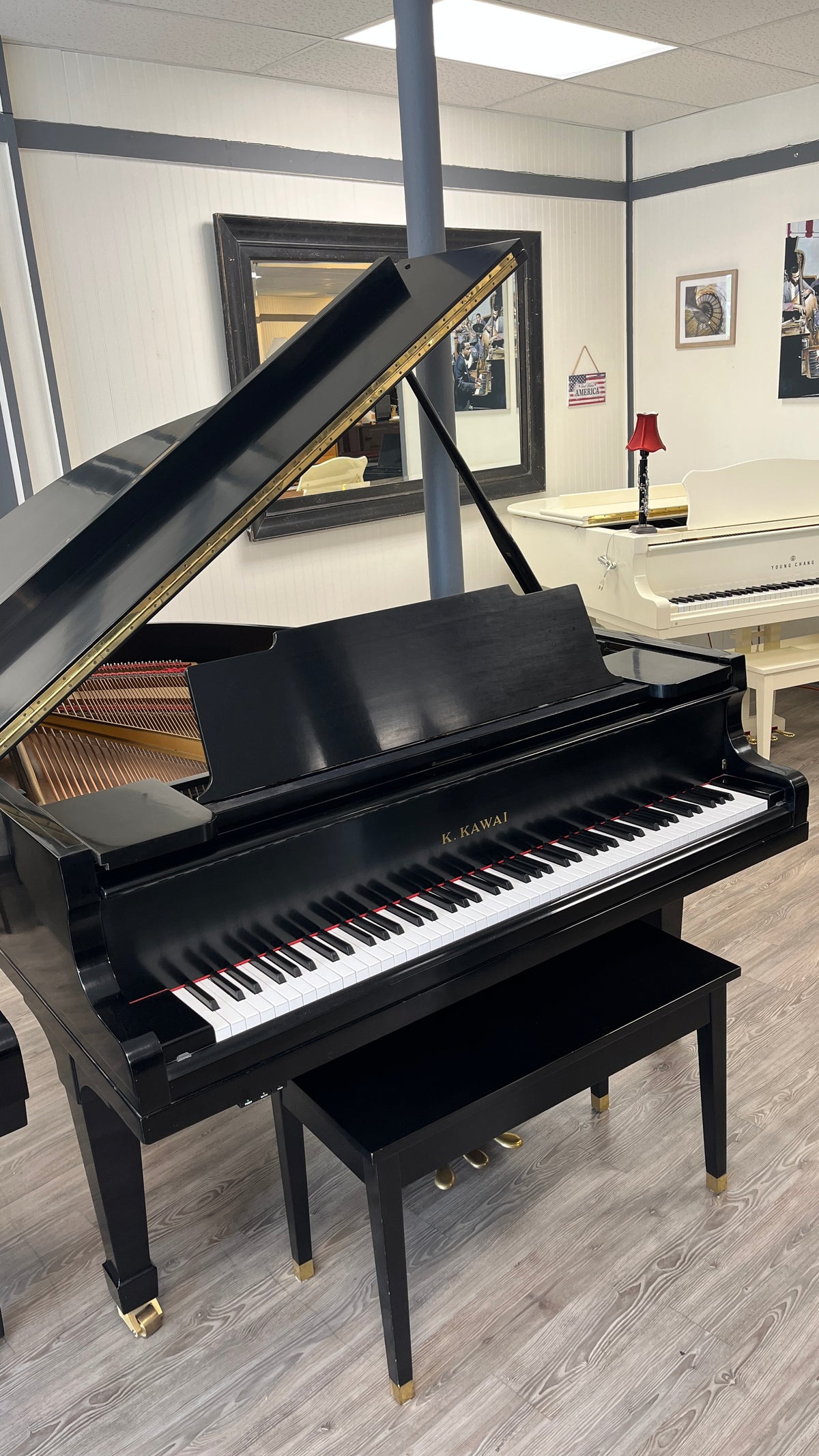 Kawai Model 500 (5'9") Medium Grand (Satin Ebony Finish)