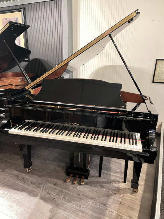 Kawai RX-5 Conservatory 6'6" Grand Piano (Polished Ebony Finish)