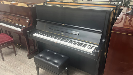 Yamaha 50" Model U2 Professional Upright Studio Piano (Satin Ebony Finish)