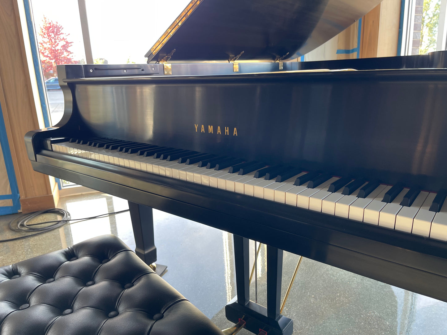 Fully Rebuilt/Refinished Yamaha C7 (7'6") Conservatory Grand w/PianoDisc Player System (Satin Ebony Finish)