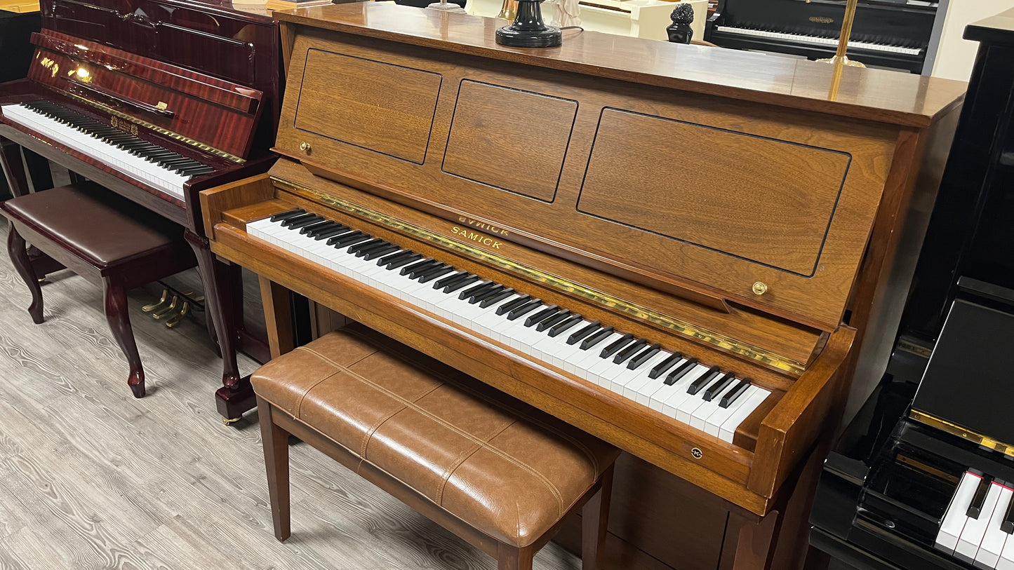 Samick SU-118 47" Studio Piano (Satin Walnut Finish)