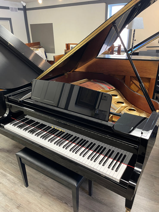 Kawai Model GE-1 (5'1") Baby Grand (Polished Ebony Finish)