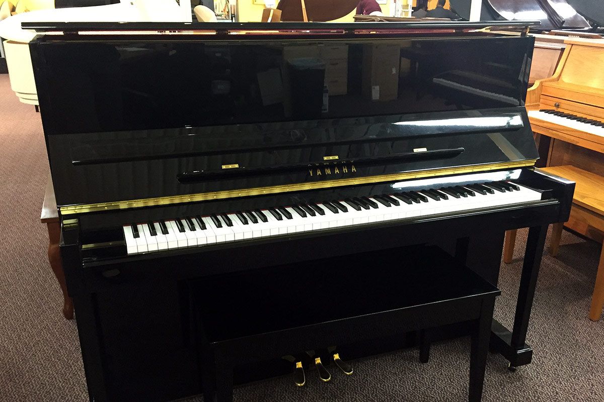 Yamaha Model T-118 47” Professional Studio Piano (Polished Ebony)